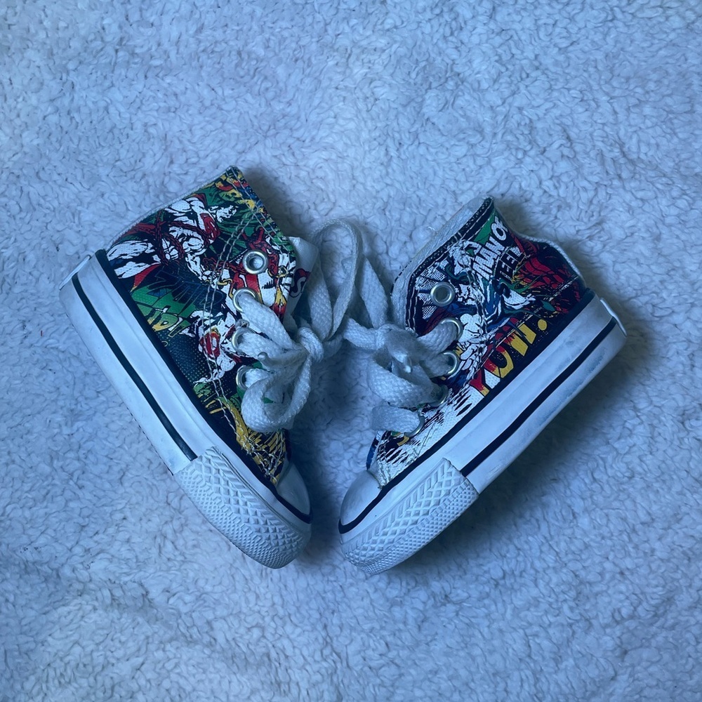 Converse - Superman Design High-Top Sneakers - Picture 3 of 7